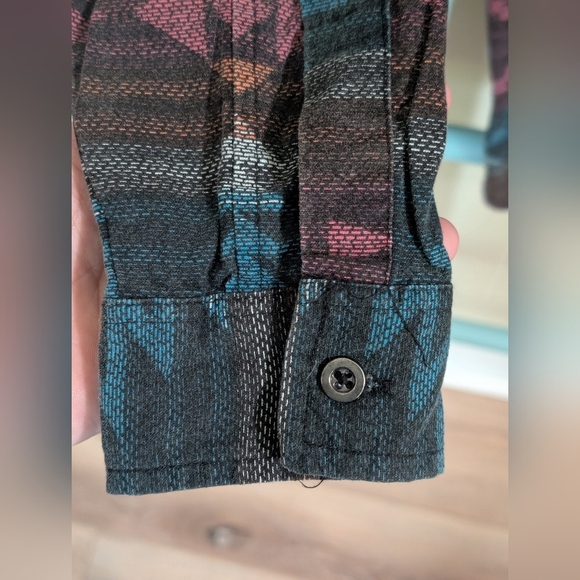 BKE Buckle NWT Aztec Boyfriend Style Button Down Cotton Shirt Long Line - Picture 7 of 13